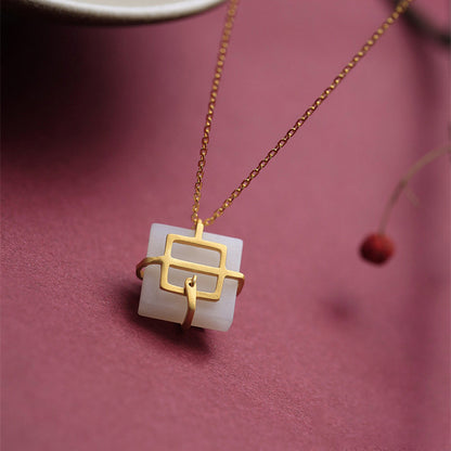 Charming Gold Necklace for Any Occasion