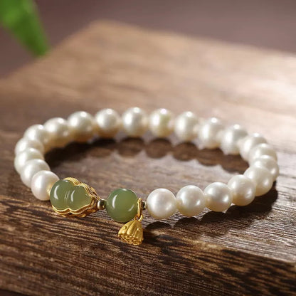 Beautiful Gold Bracelet with Unique Style