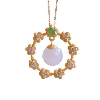 Beautiful Gold Pendant with Unique Style