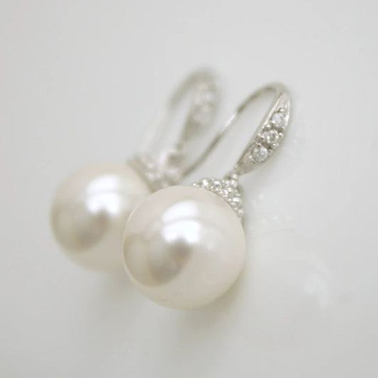 Stunning Pearl Earring for Daily Wear