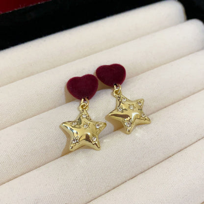 Elegant Gold Earring for Every Occasion