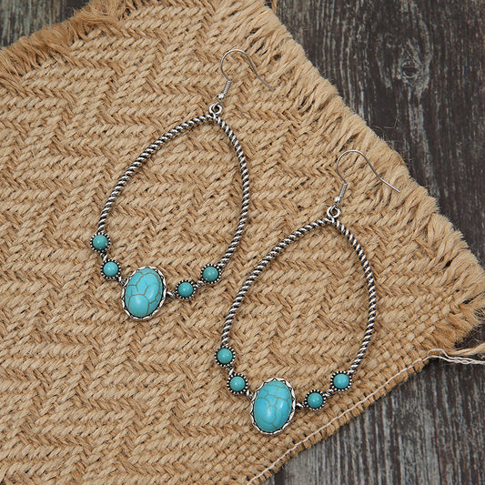 Charming Earring for Any Occasion