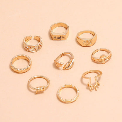 Classic Gold Chain with Timeless Appeal