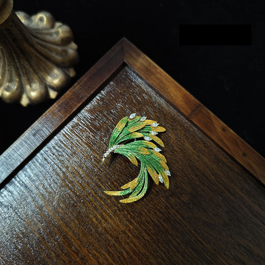Charming Piece for Any Occasion