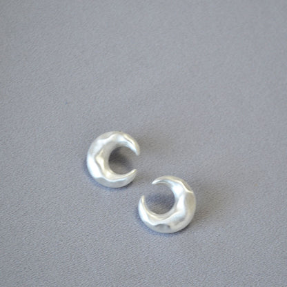 Charming Silver Earring for Any Occasion