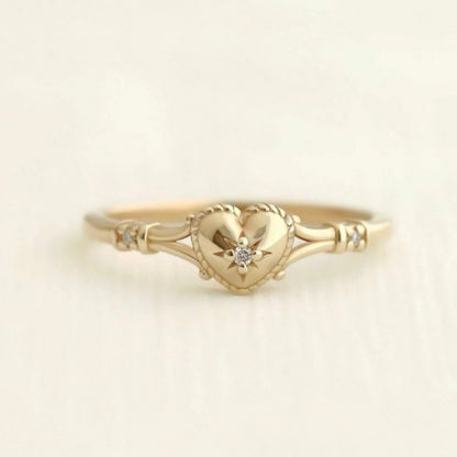 Elegant Gold Ring for Every Occasion