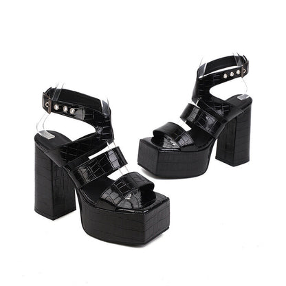 Chic Orthopedic Sandals with Unique Design