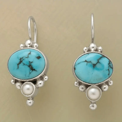 Classic Pearl Earring with Timeless Appeal