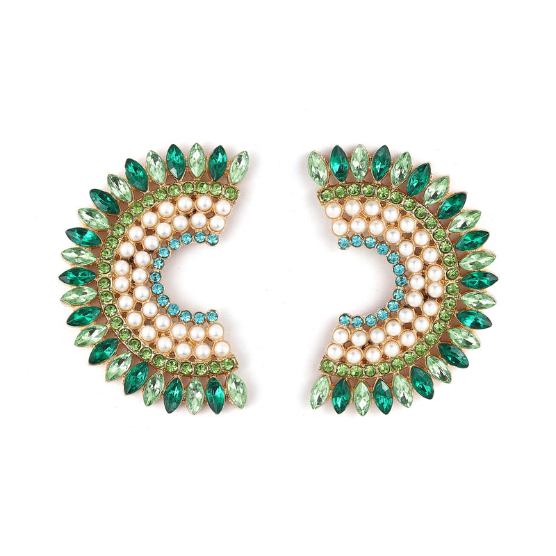 Classic Pearl Earring with Timeless Appeal
