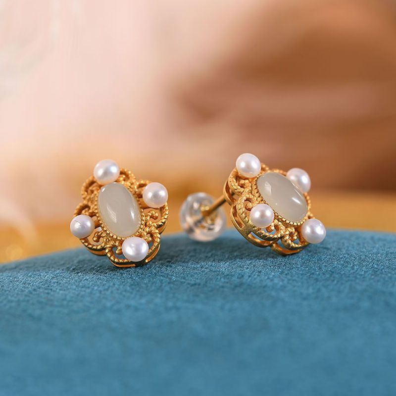 Stunning Silver Earring for Daily Wear