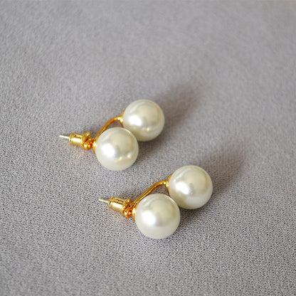 Romantic Silver Earring for Special Moments