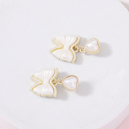 Delicate Artisan Gold Earring