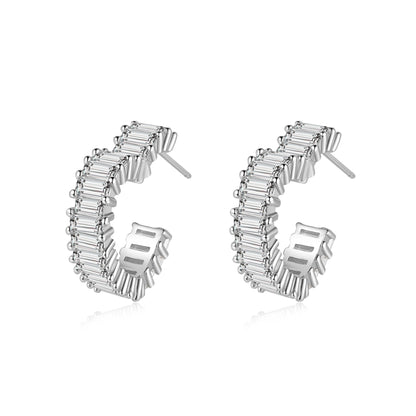 Charming Earring for Any Occasion