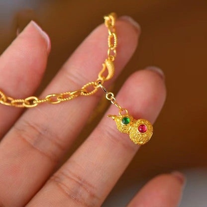 Romantic Gold Bracelet for Special Moments