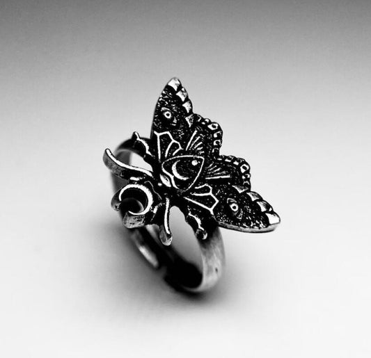 Elegant Ring for Every Occasion