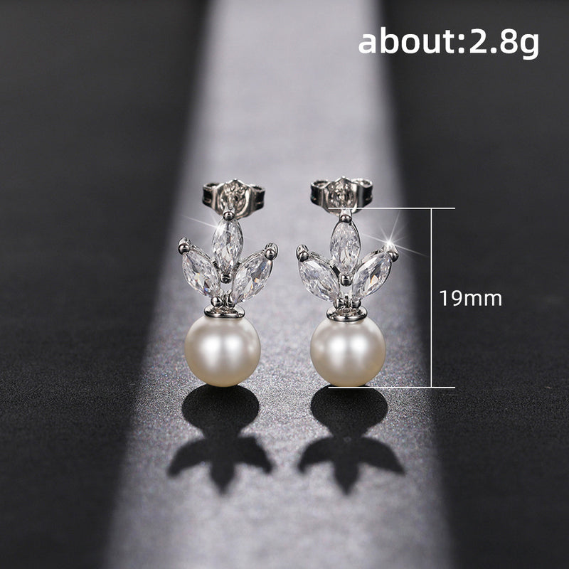 Classic Pearl Set with Timeless Appeal