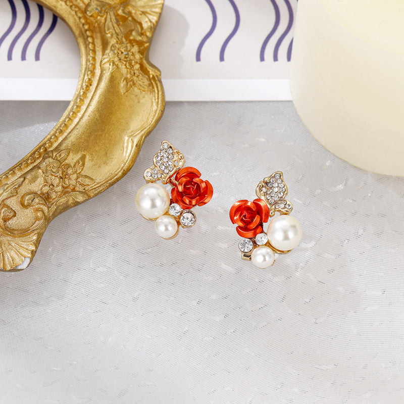 Beautiful Pearl Set with Unique Style