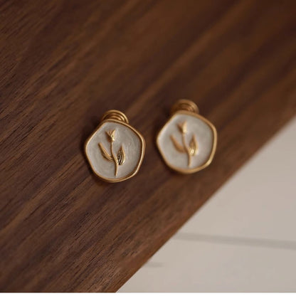 Romantic Earring for Special Moments