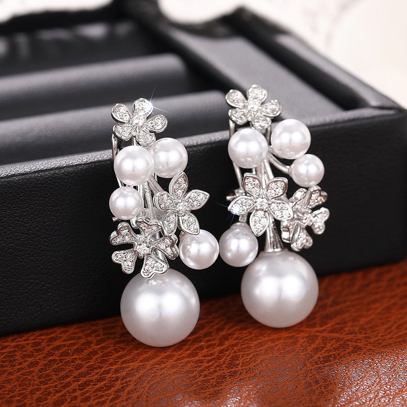 Romantic Pearl Earring for Special Moments