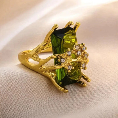Romantic Gold Ring for Special Moments
