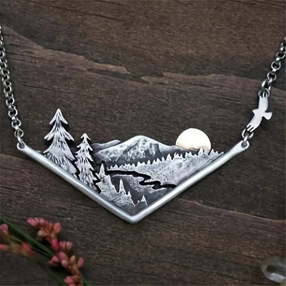 Beautiful Silver Set with Unique Style