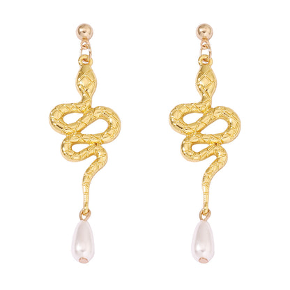 Stunning Pearl Earring for Daily Wear
