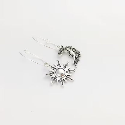 Romantic Silver Earring for Special Moments