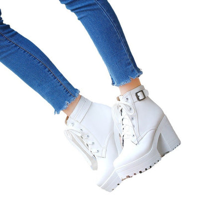Graceful Orthopedic Boots for Modern Look