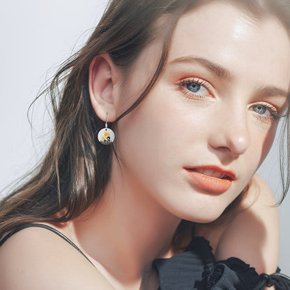 Classic Earring with Timeless Appeal