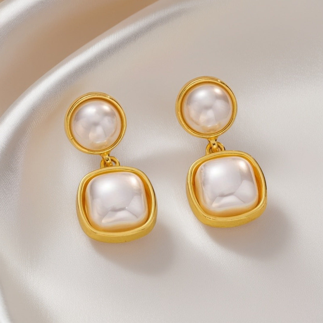 Stunning Pearl Earring for Daily Wear