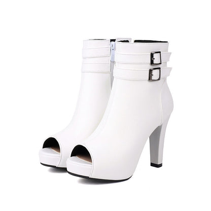 Graceful Orthopedic Boots for Modern Look