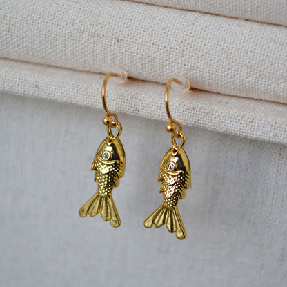 Beautiful Gold Earring with Unique Style