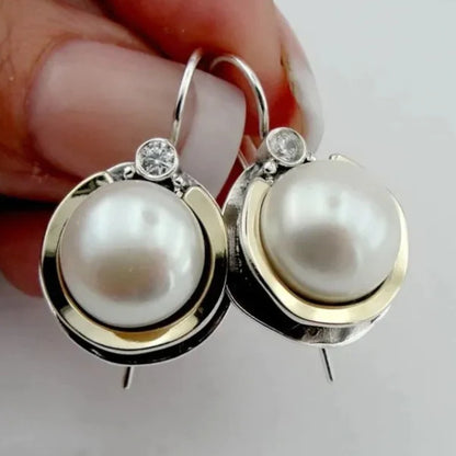 Charming Pearl Earring for Any Occasion