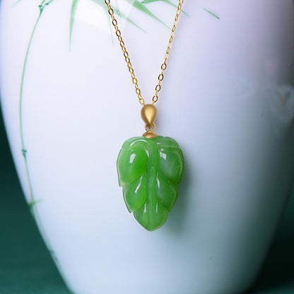 Charming Gold Necklace for Any Occasion