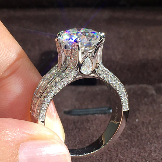 Beautiful Ring with Unique Style