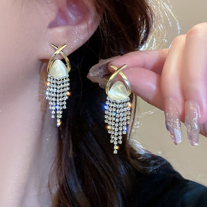 Beautiful Pearl Earring with Unique Style