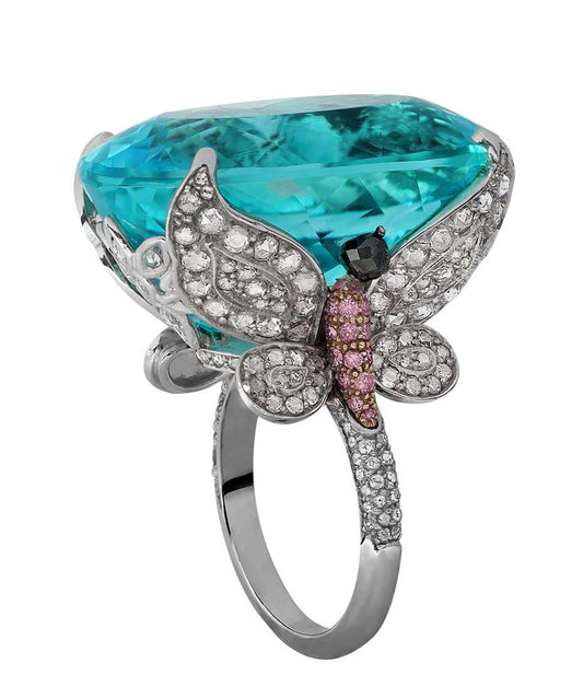 Beautiful Gold Ring with Unique Style