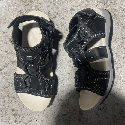 Graceful Orthopedic Sandals for Modern Look