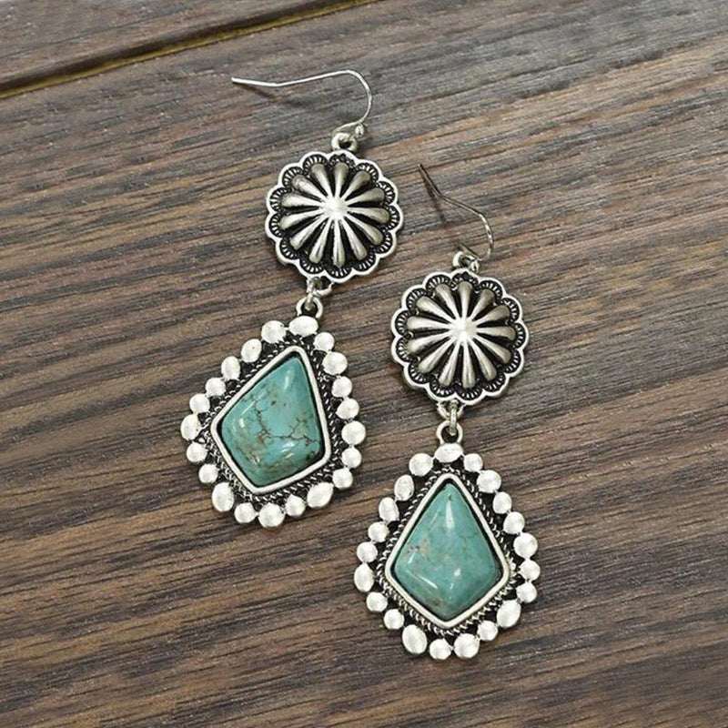 Stunning Silver Earring for Daily Wear