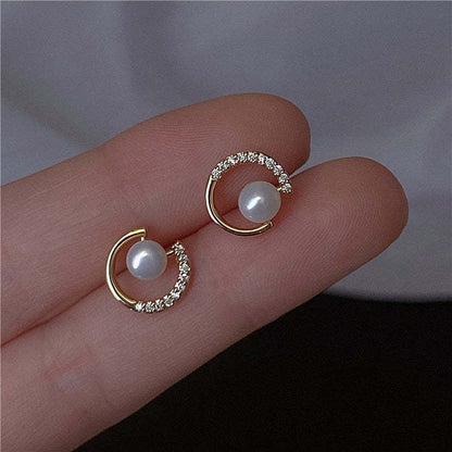 Romantic Pearl Earring for Special Moments