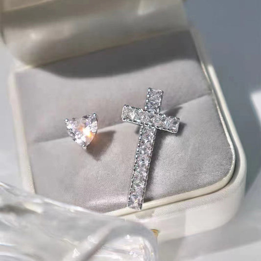 Charming Piece for Any Occasion