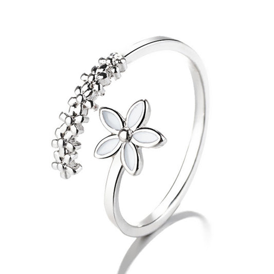 Charming Gold Ring for Any Occasion