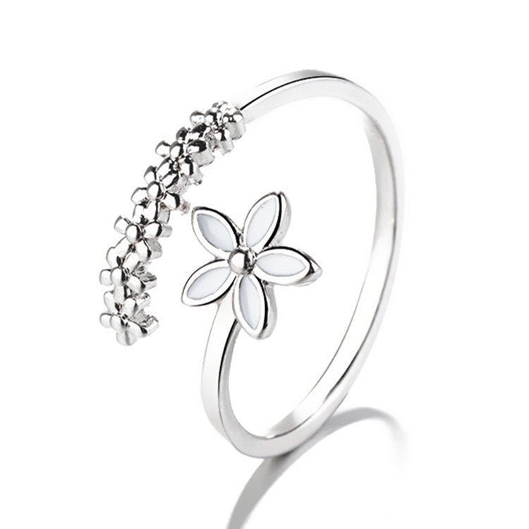 Charming Gold Ring for Any Occasion