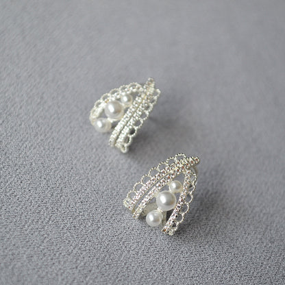 Romantic Silver Earring for Special Moments