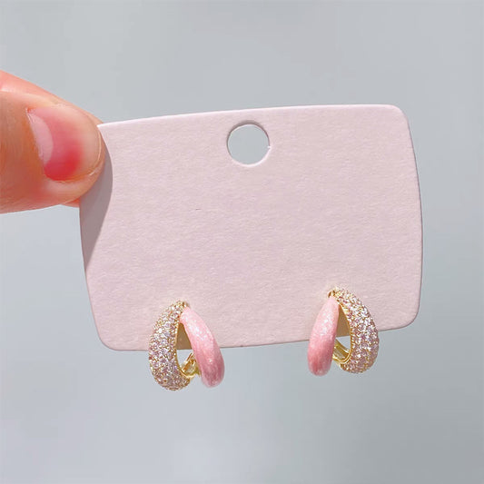 Charming Earring for Any Occasion
