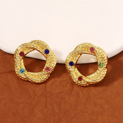Charming Earring for Any Occasion