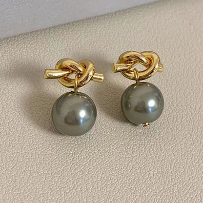 Elegant Pearl Earring for Every Occasion
