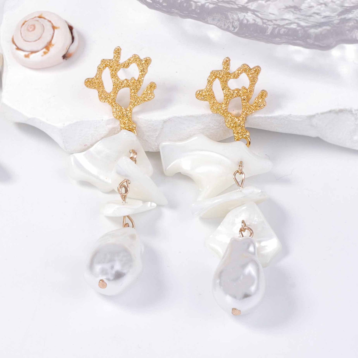 Beautiful Pearl Earring with Unique Style