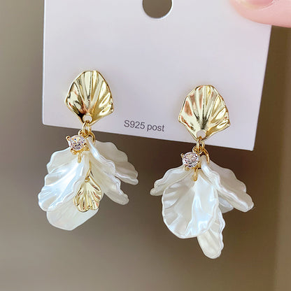 Elegant Earring for Every Occasion