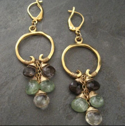 Romantic Gold Earring for Special Moments